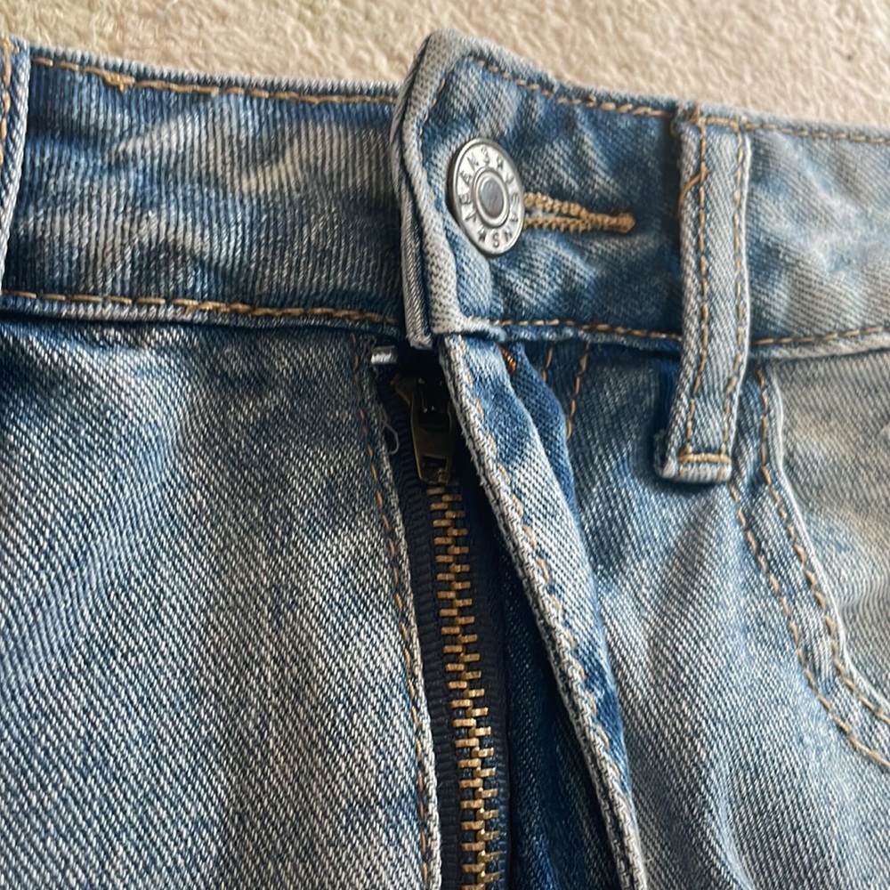 NWOT Shein denim skirt in size medium - Picture 3 of 4